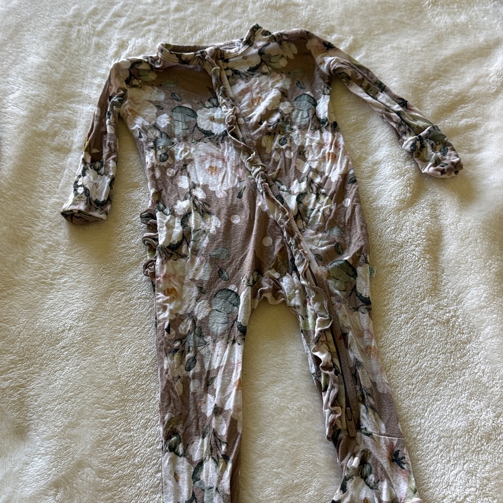 Posh peanut Floral Long Sleeve Baby Romper